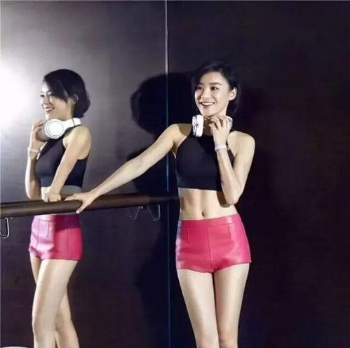 袁姗姗马甲线花絮,马甲线初现，汗水见证蜕变